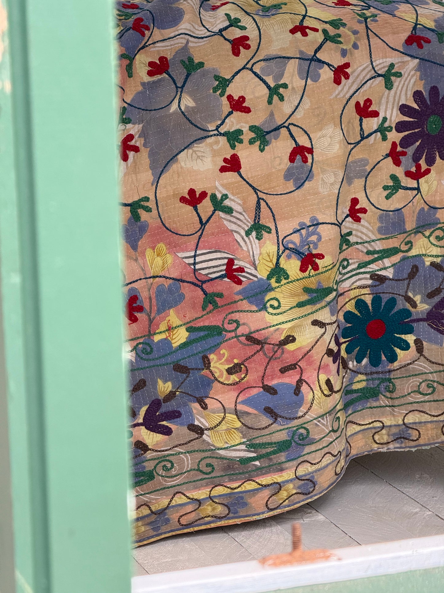 SUZANI Kantha Quilt ~ Bloomsbury
