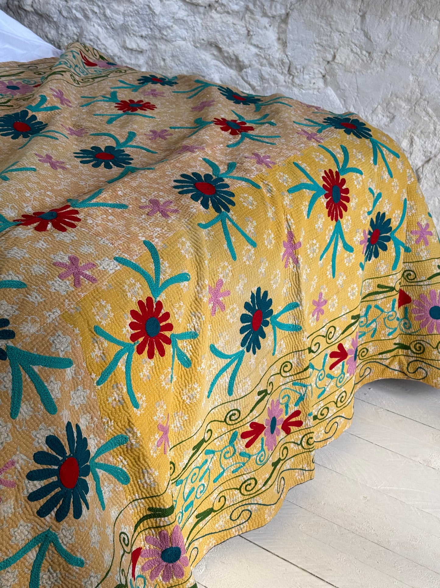 SUZANI Kantha Quilt ~ Agatha