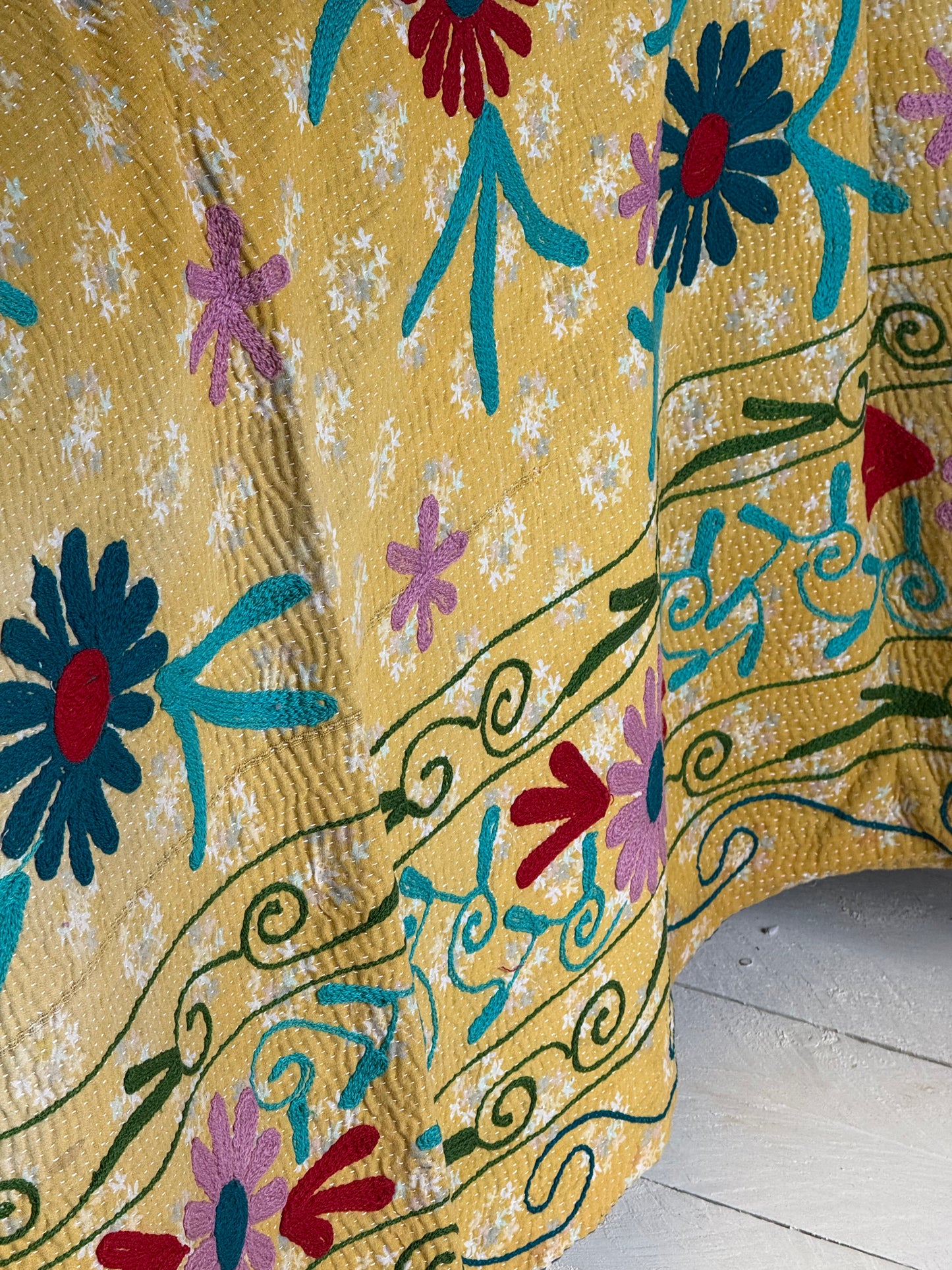 SUZANI Kantha Quilt ~ Agatha
