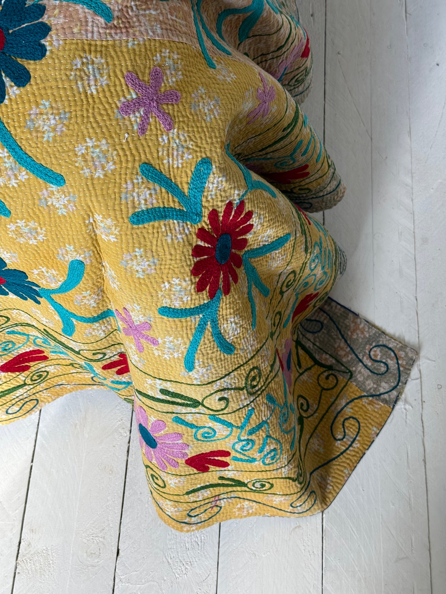 SUZANI Kantha Quilt ~ Agatha