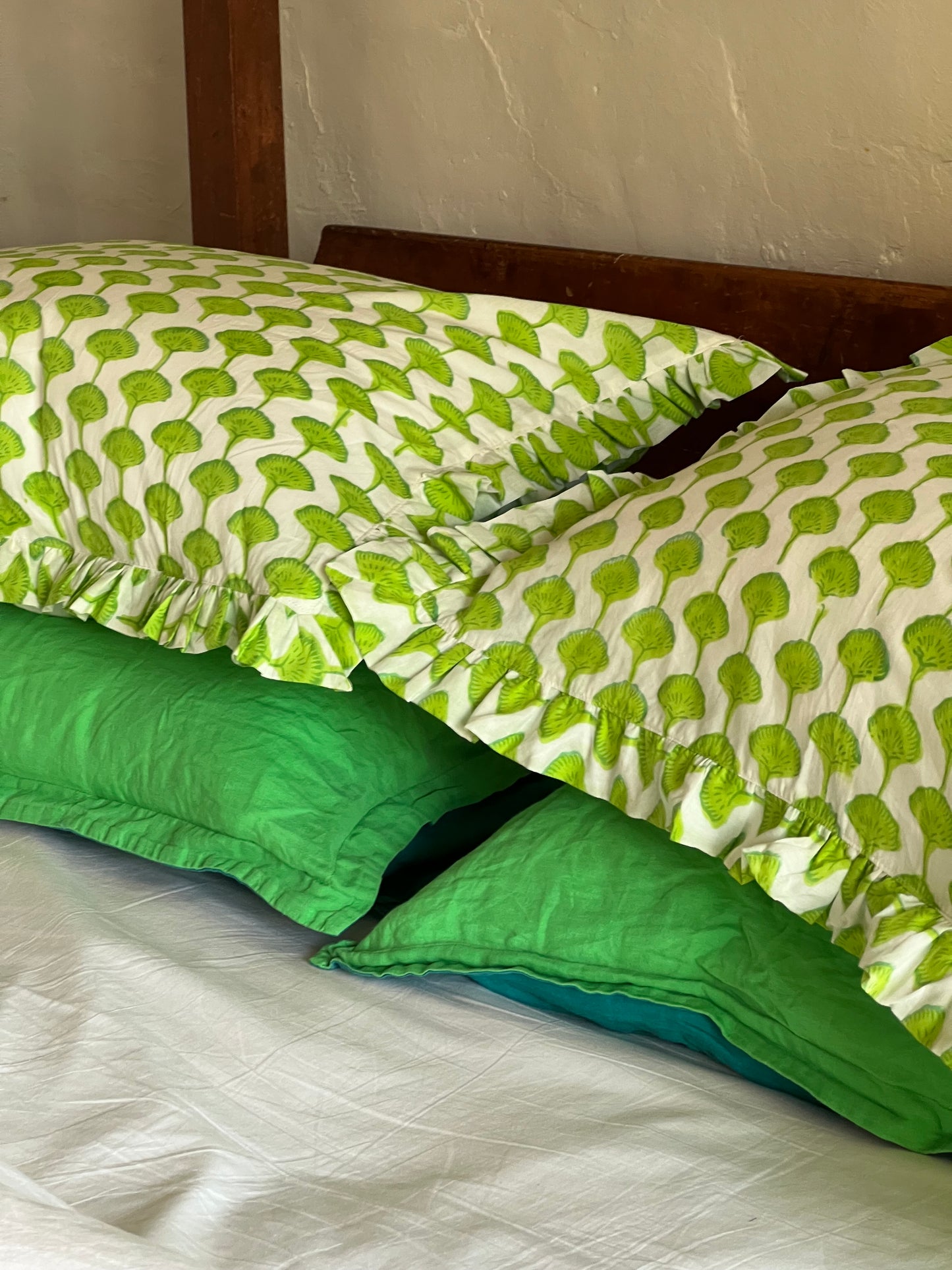 PILLOW PAIRS ~ APPLE ~ Pillow Cases