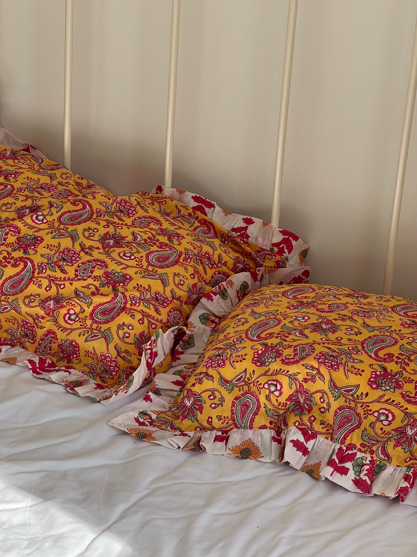 Pillow Cases ~ Wendie Paisley ( Pillow Pairs )