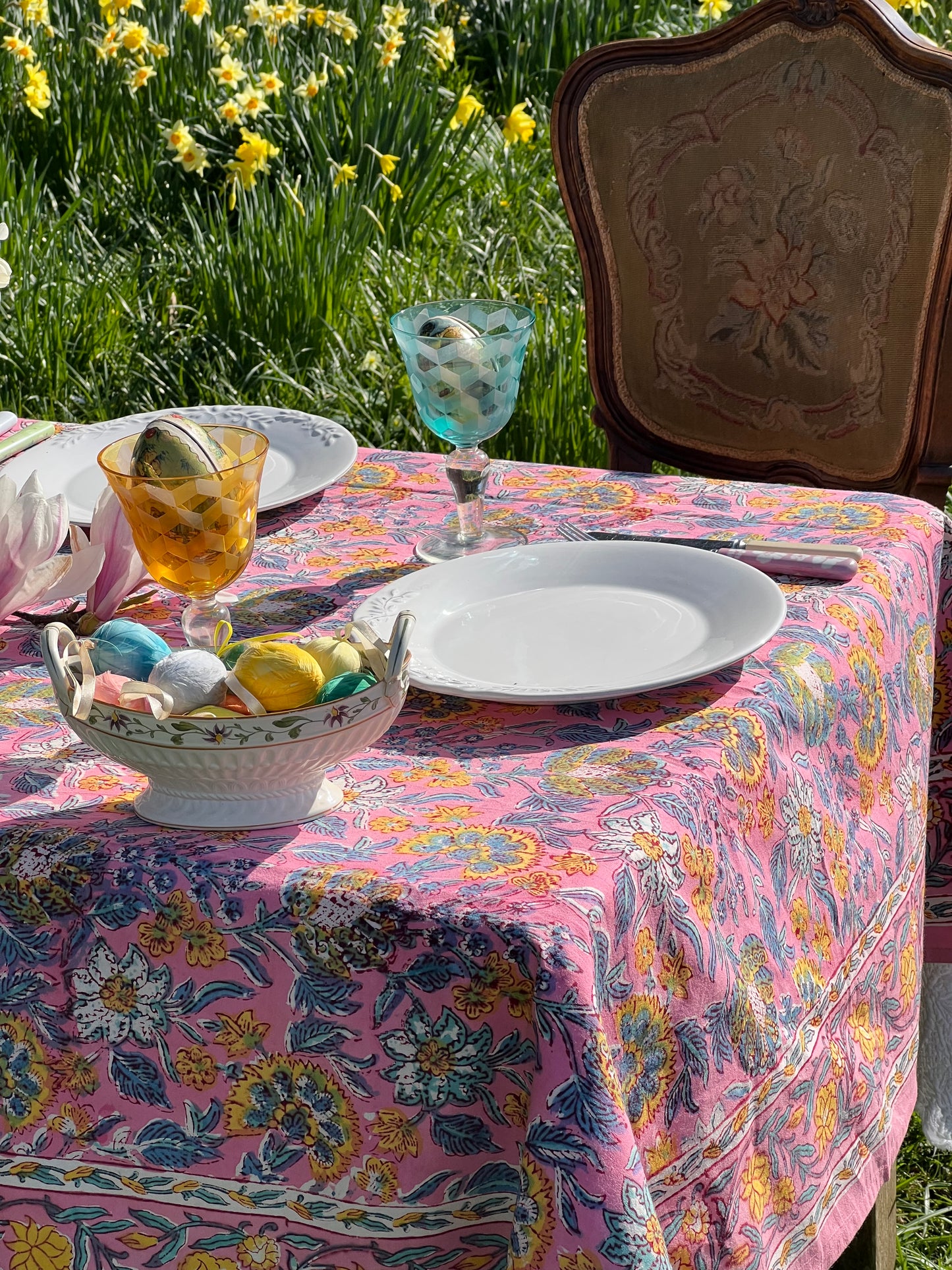 Table Linen ~ Medium ~ Posey