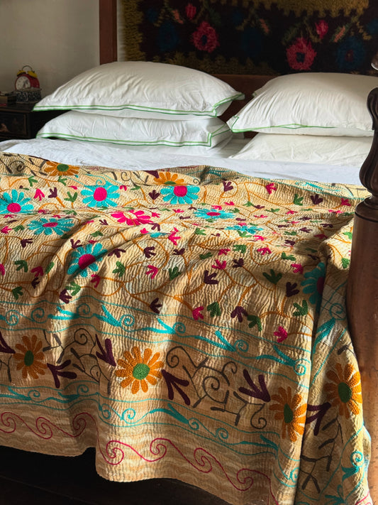 SUZANI Kantha Quilt ~ Alice