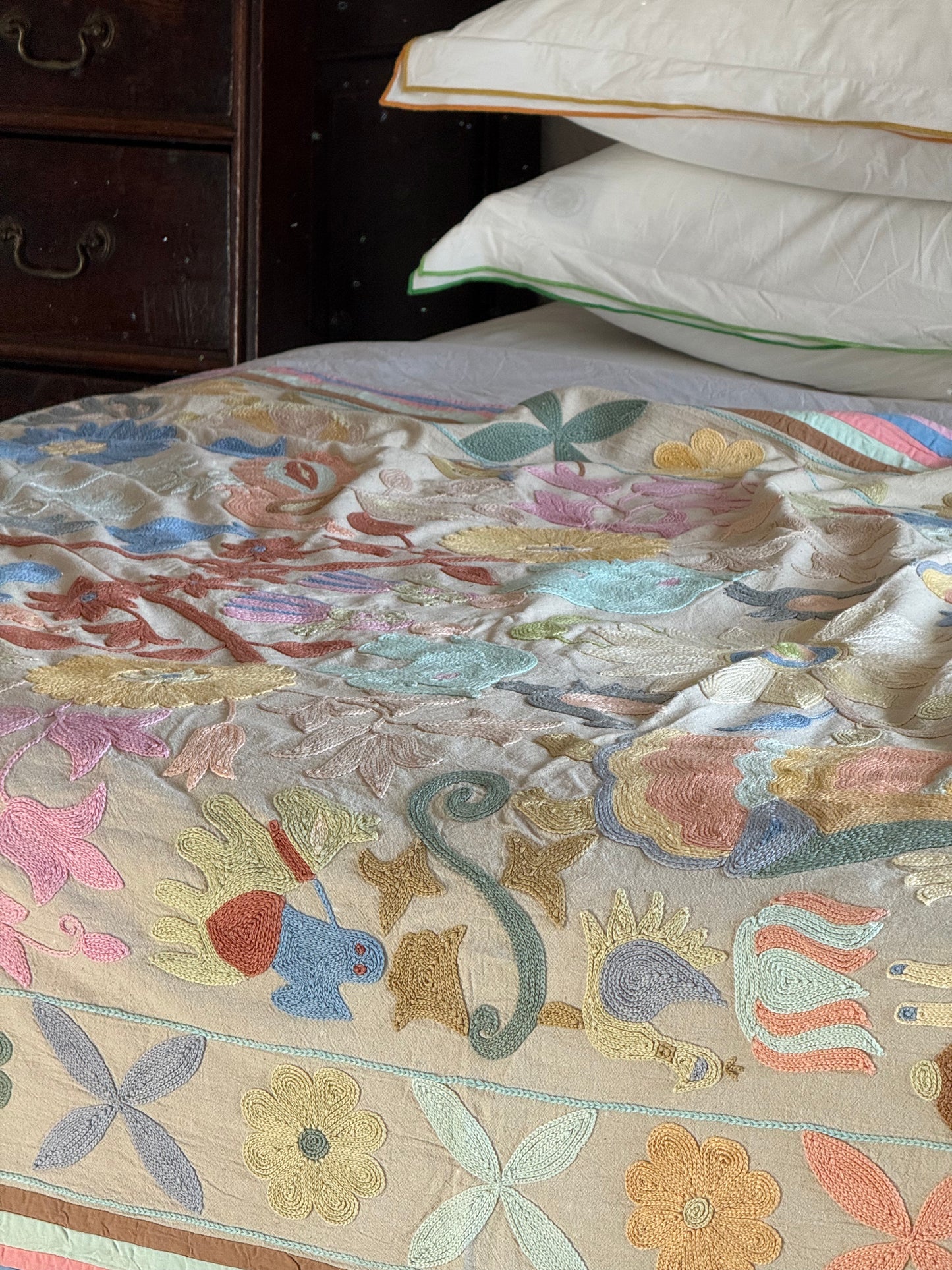 Folk  SUZANI ~ Heirloom Pastels
