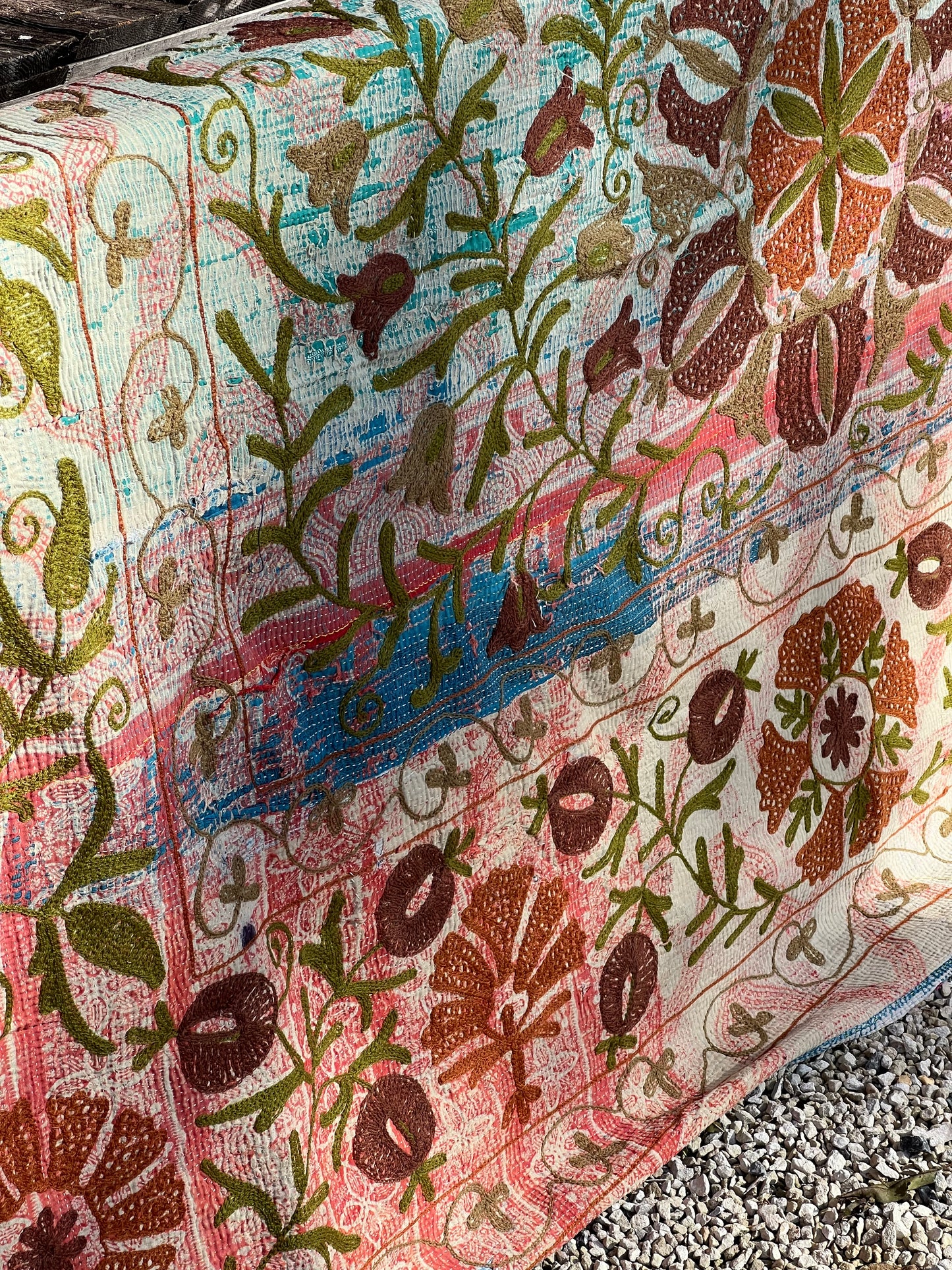 SUZANI Kantha Quilt ~ Winnie