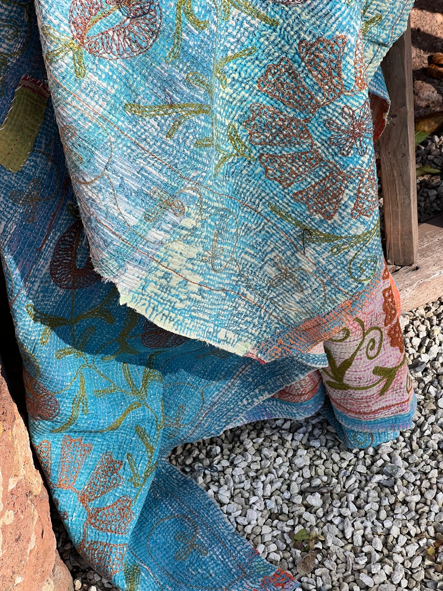 SUZANI Kantha Quilt ~ Winnie