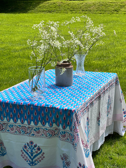 Table Linen Large  ~Fancy  Nancy