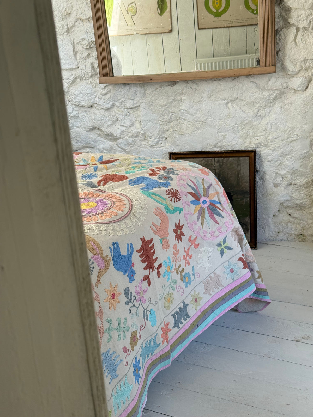 Folk  SUZANI ~ Heirloom Pastels