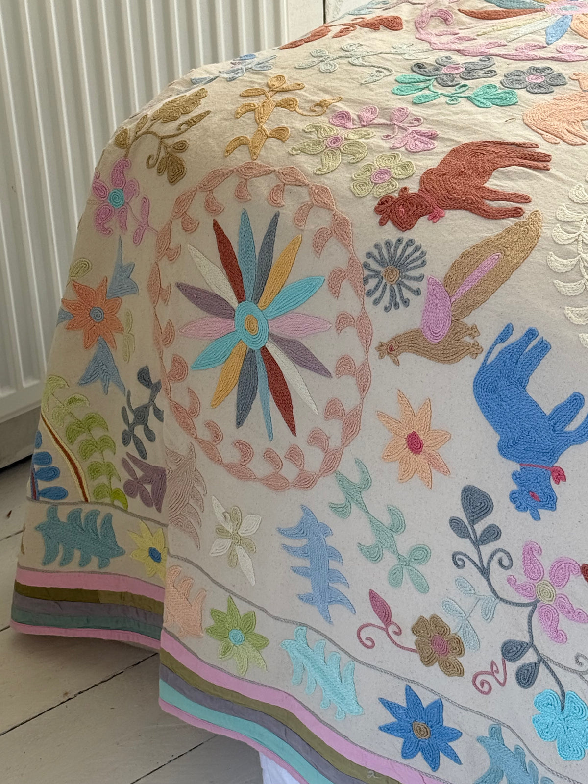 Folk  SUZANI ~ Heirloom Pastels