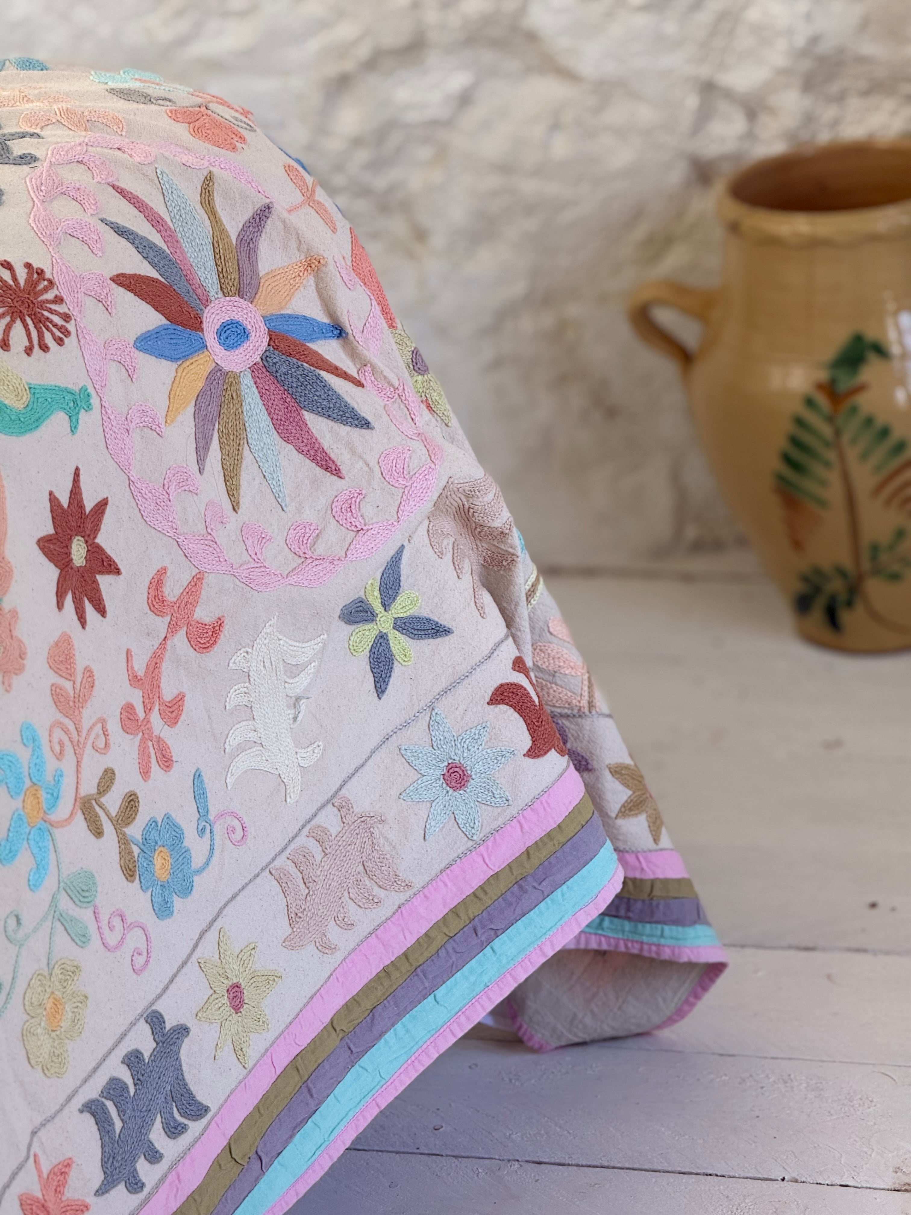 Folk  SUZANI ~ Heirloom Pastels