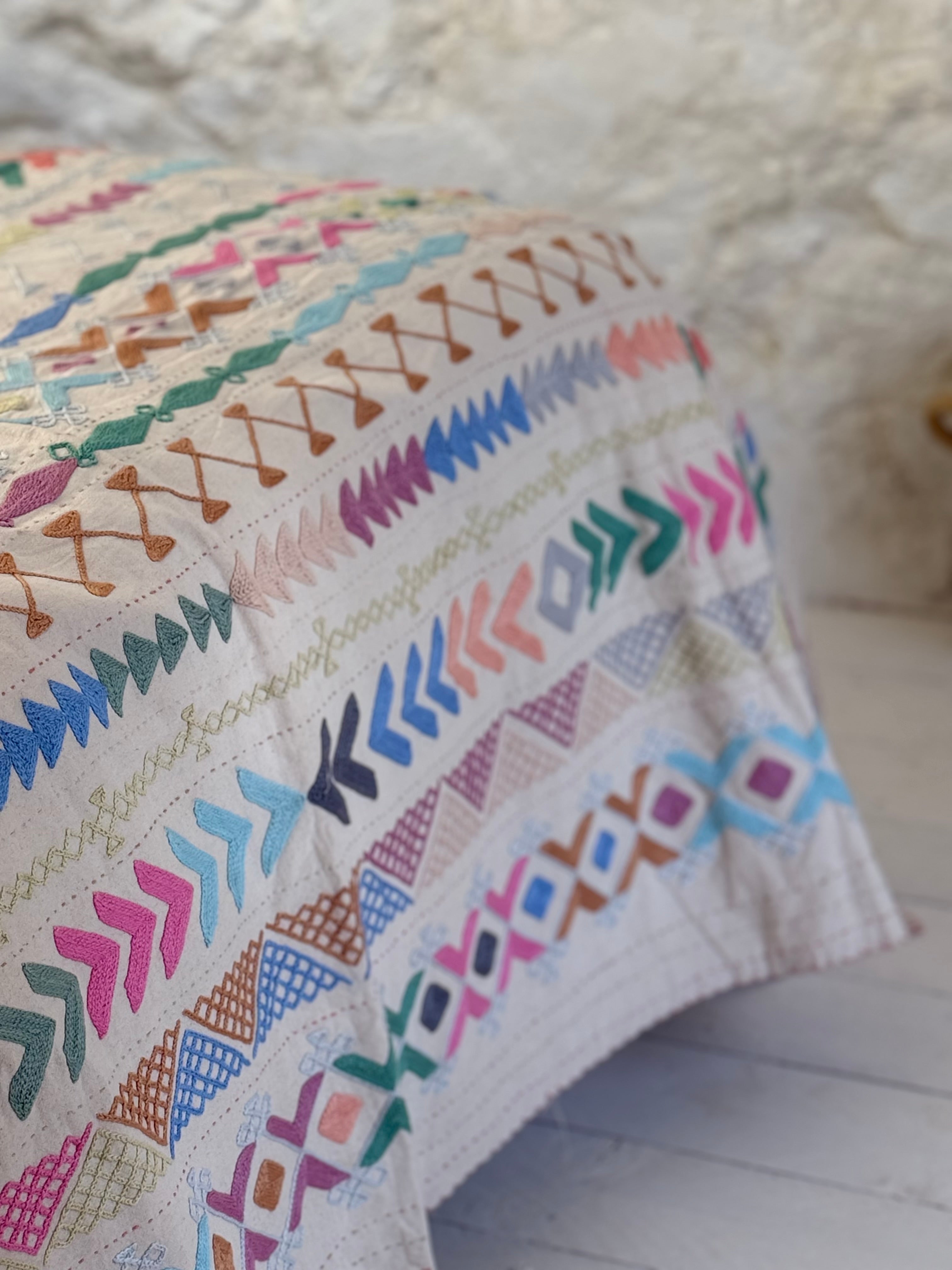 Cross Stitch Folk SUZANI