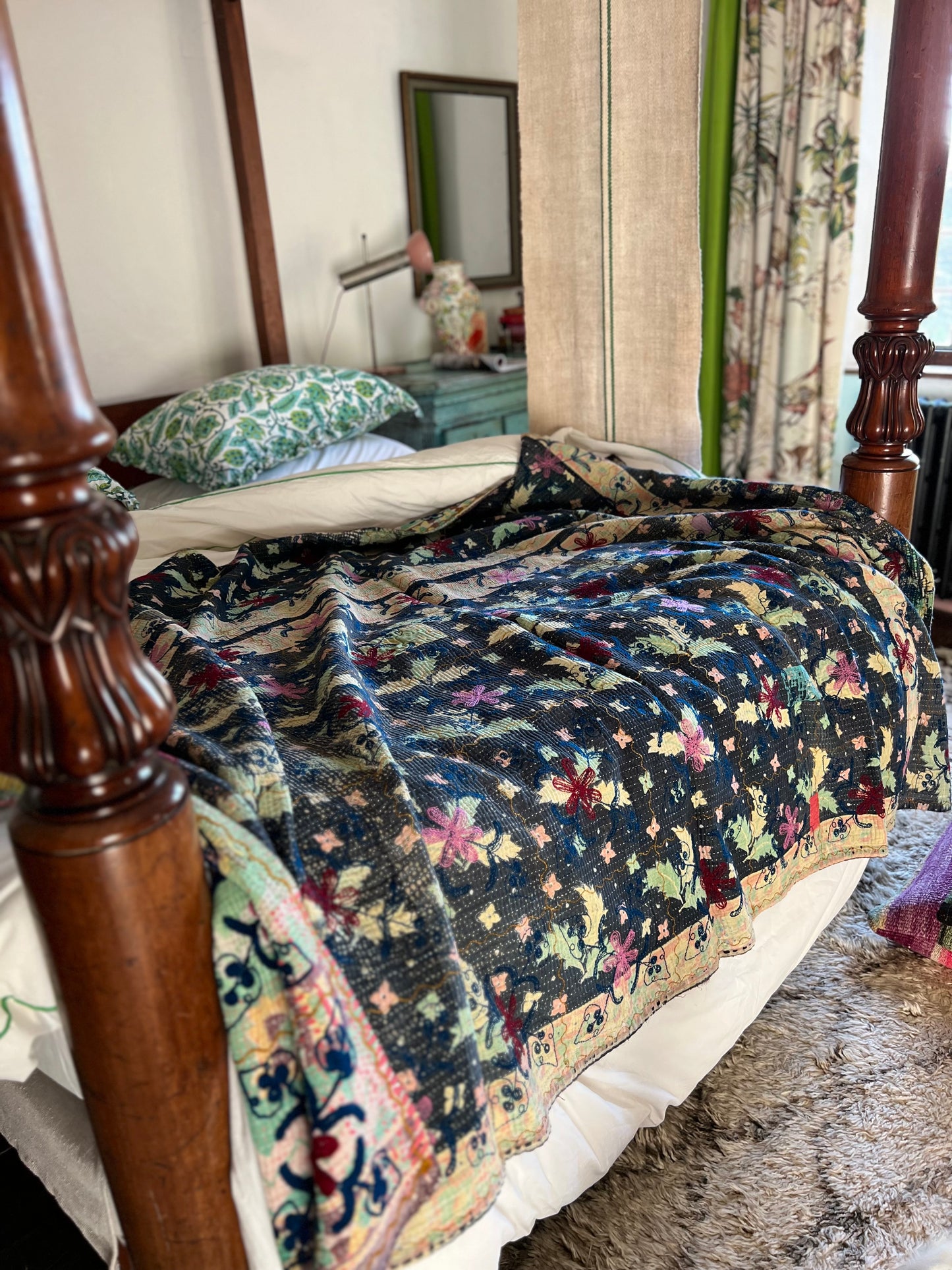 SUZANI Kantha Quilt ~ Fleur