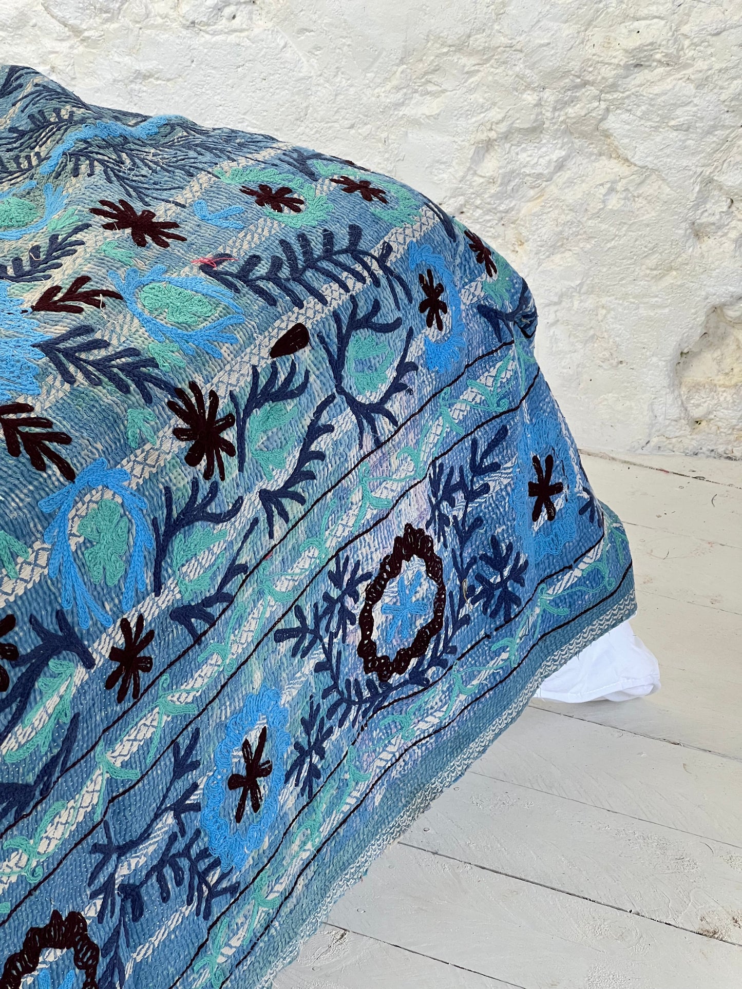 SUZANI Kantha Quilt ~ Blue